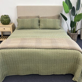 Ami Cru Bedspread