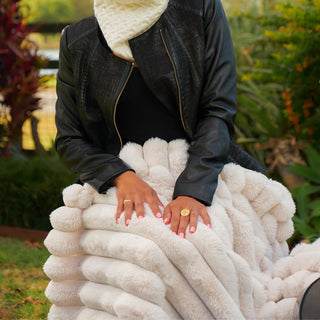 Throw Ribbed Fur